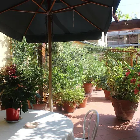아파트 La Terrazza Da Ernestina *