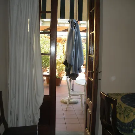 Lägenhet La Terrazza Da Ernestina *
